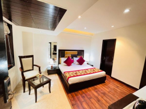 Hotel Aura IP Grand Karkardooma Metro Station New Delhi Couple friendly